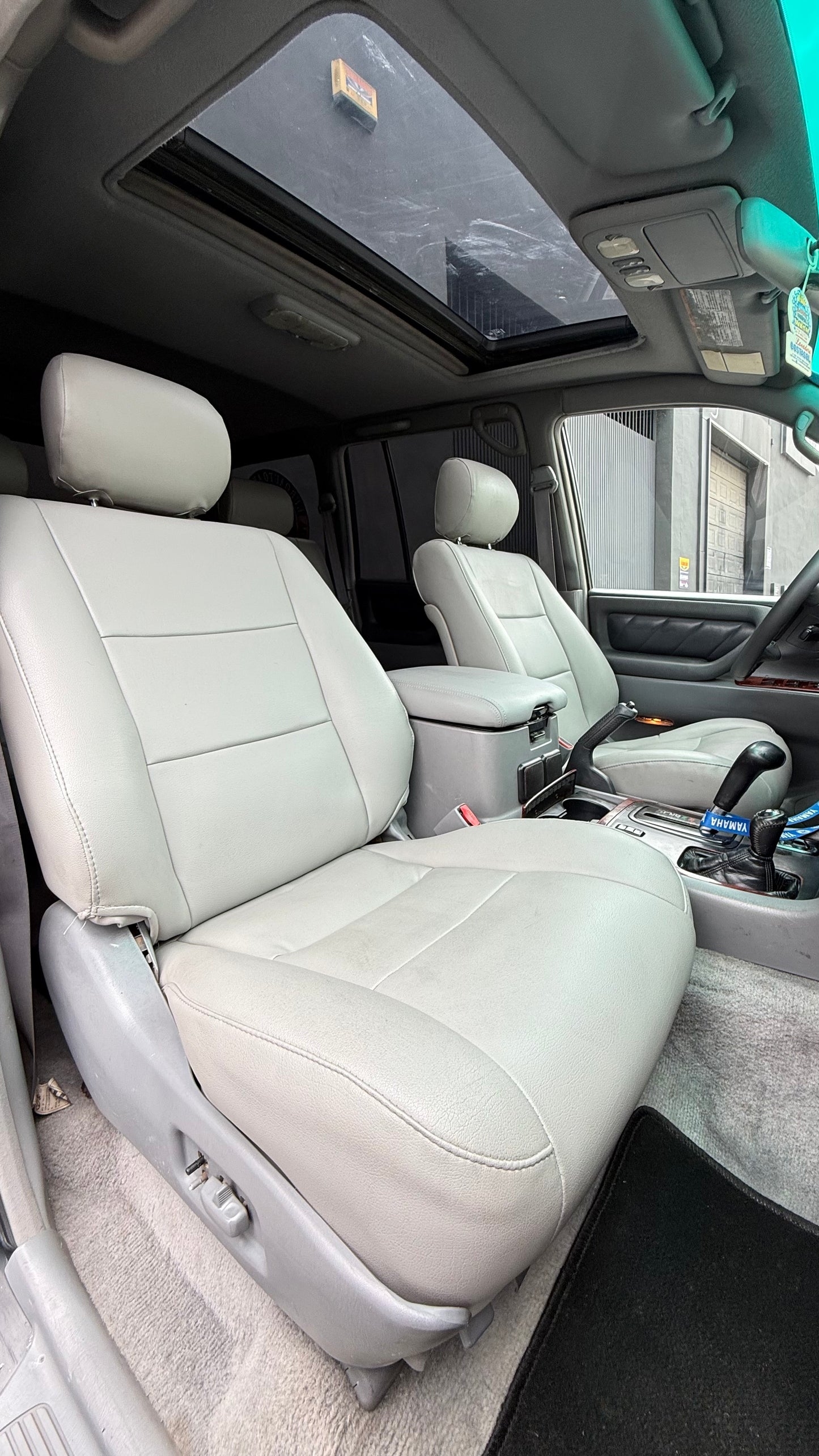 TOYOTA LAND CRUISER HDJ 100