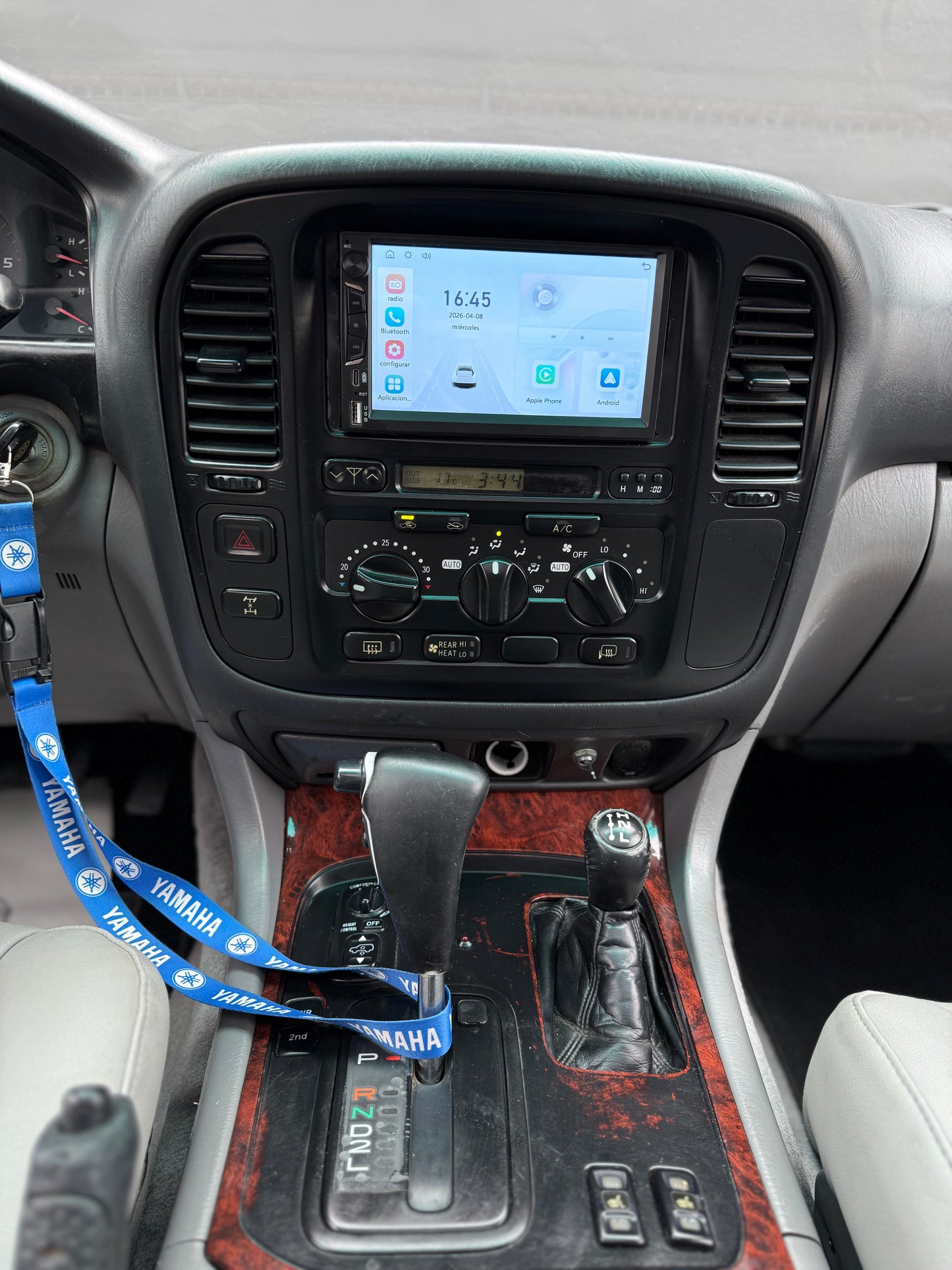 TOYOTA LAND CRUISER HDJ 100