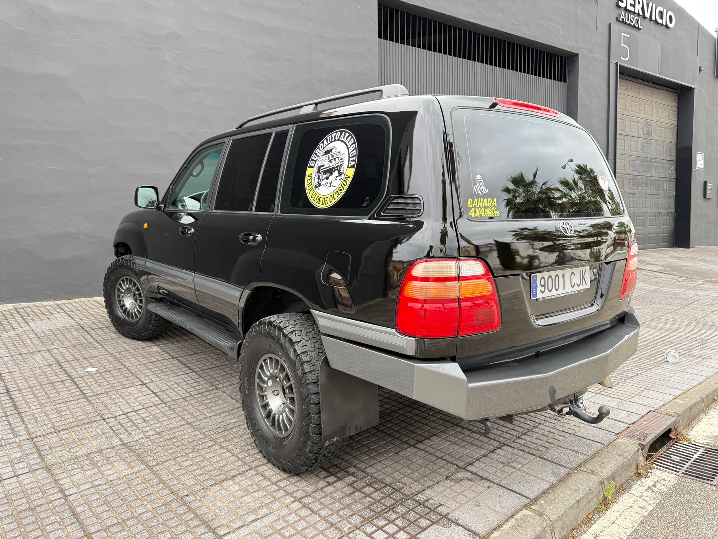TOYOTA LAND CRUISER HDJ 100