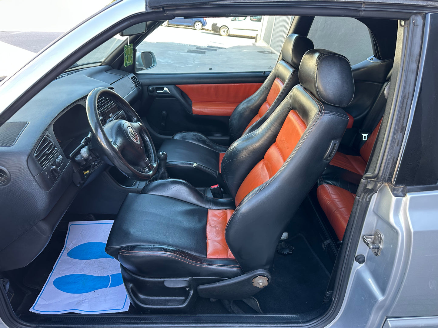 VOLKSWAGEN GOLF 4 CABRIO