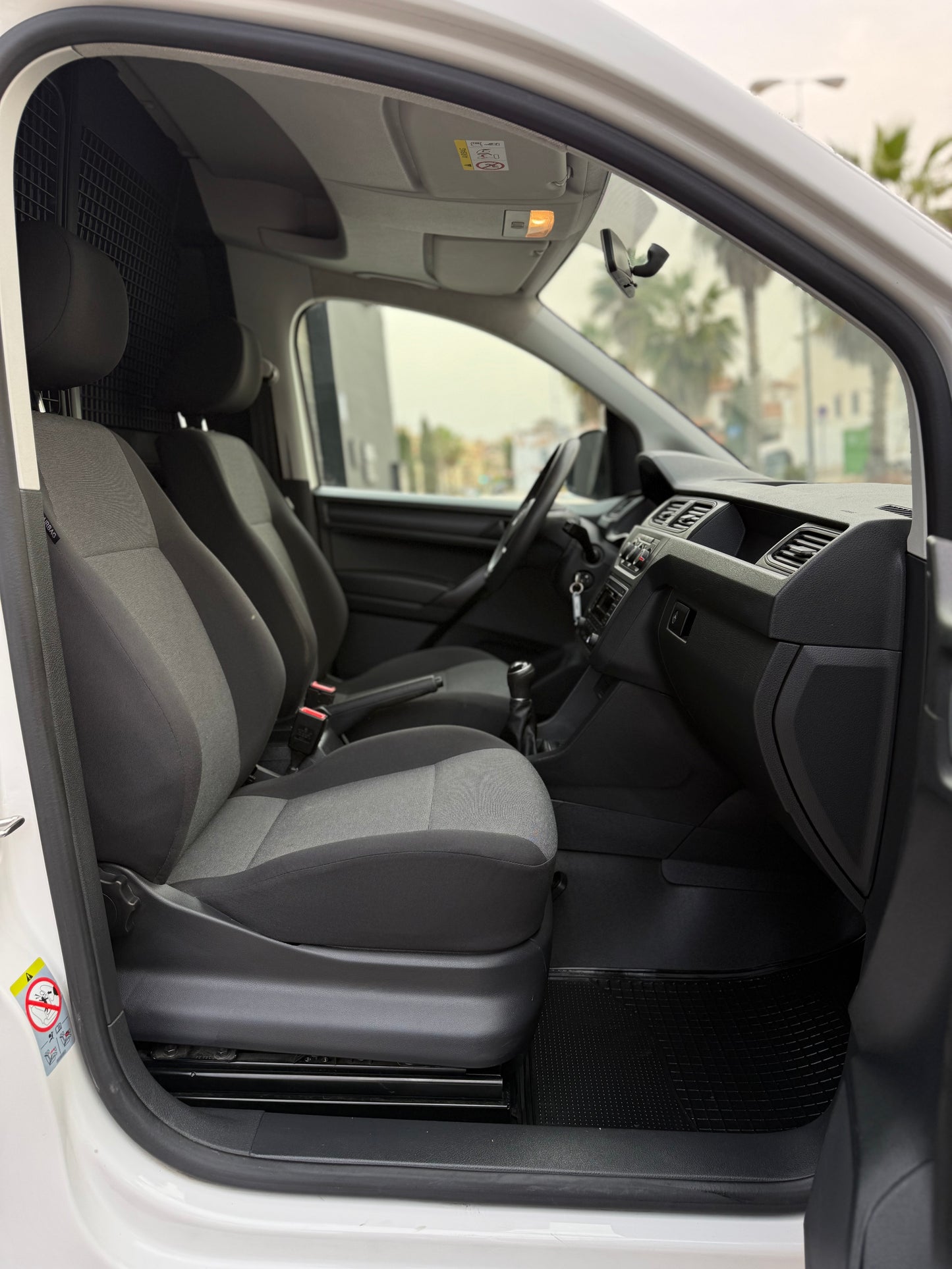 VOLKSWAGEN CADDY 4MOTION