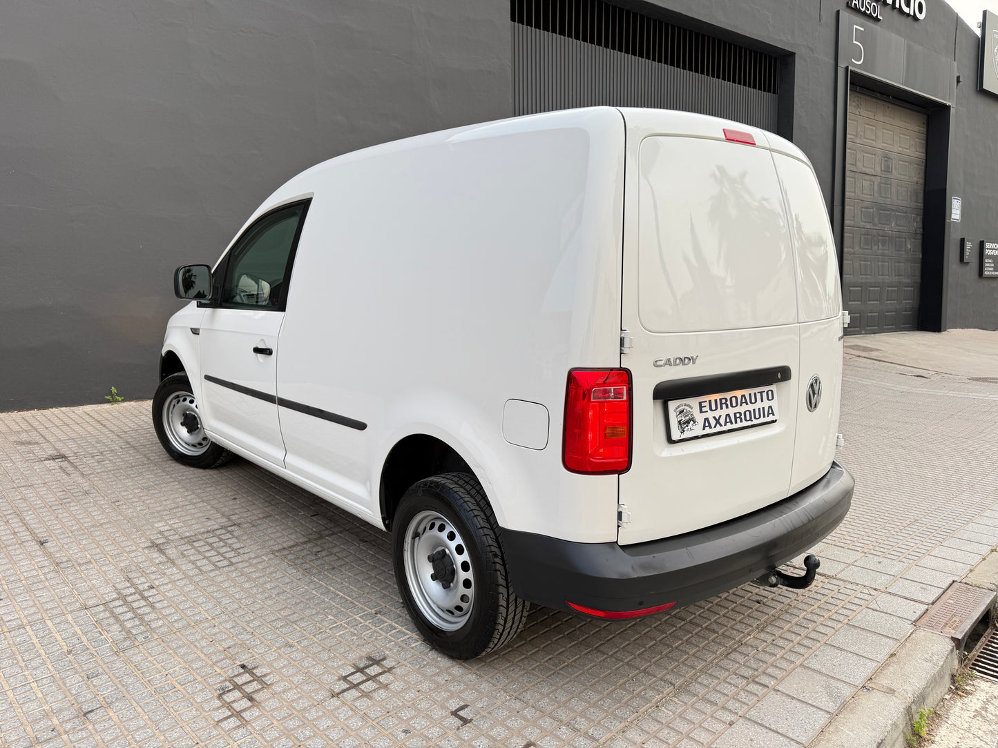 VOLKSWAGEN CADDY 4MOTION