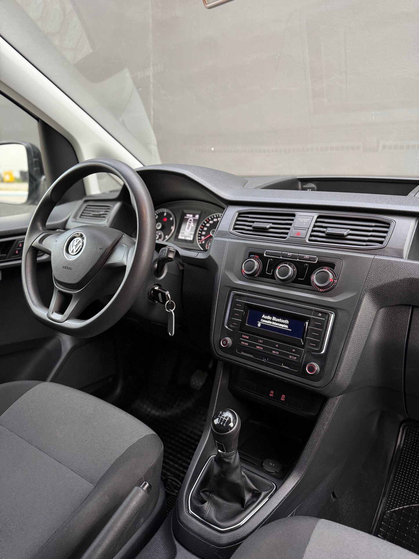 VOLKSWAGEN CADDY 4MOTION