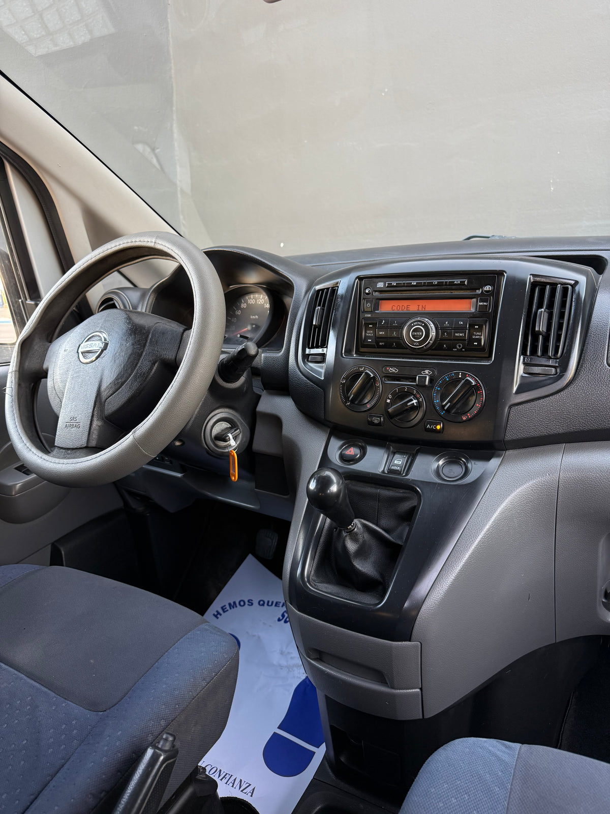 NISSAN NV 200