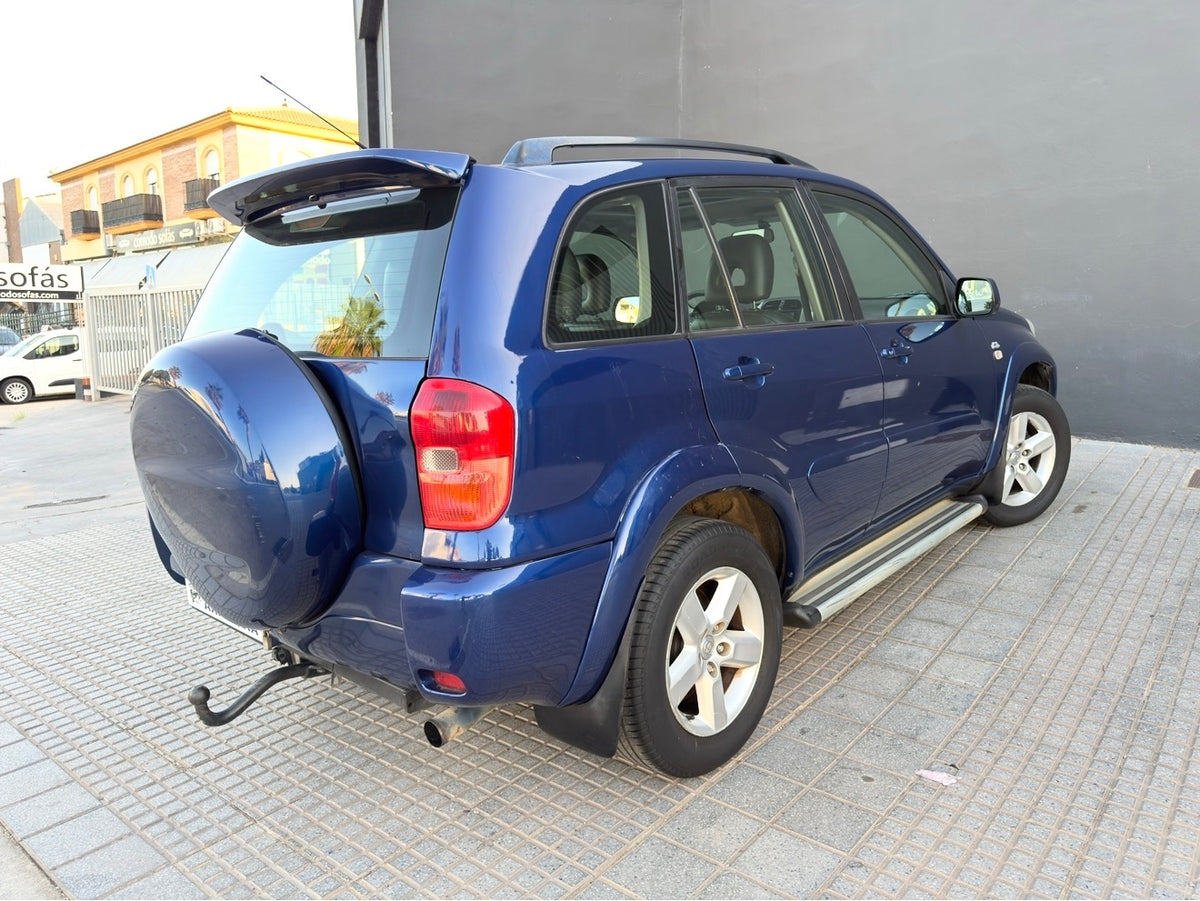 TOYOTA RAV-4 D4D