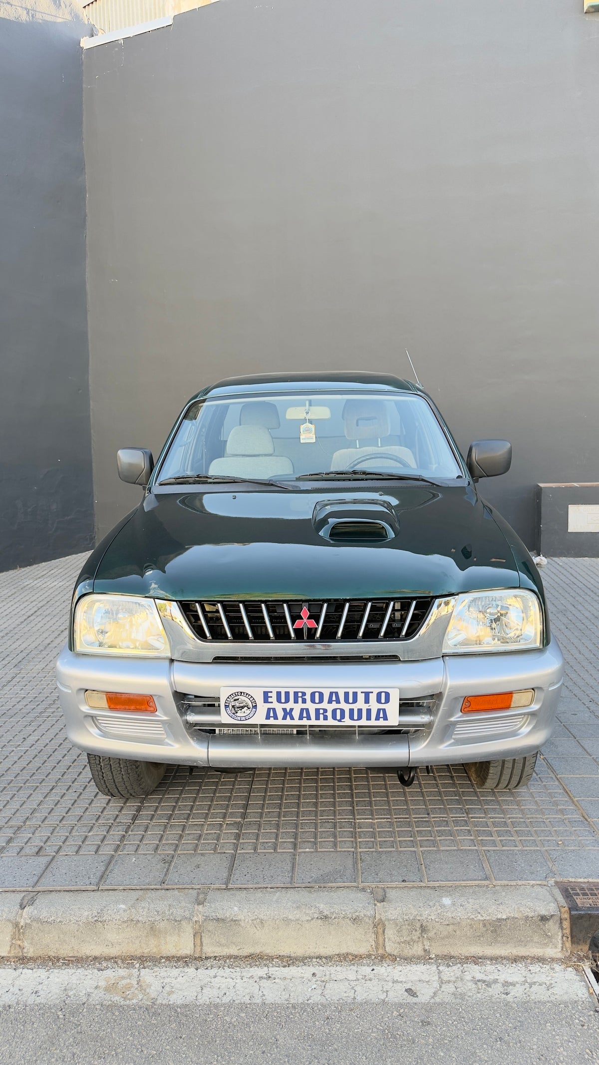 MITSUBISHI L200 PICK-UP