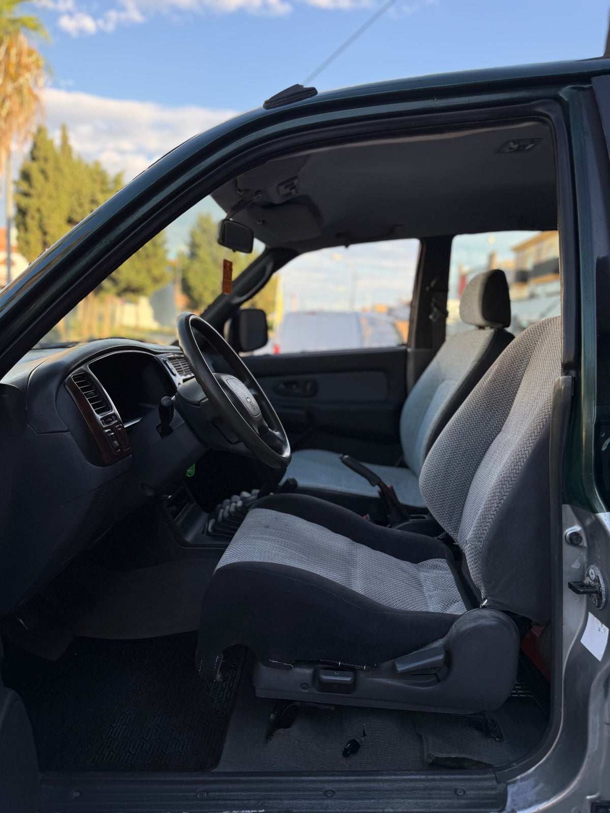 MITSUBISHI L200 PICK-UP