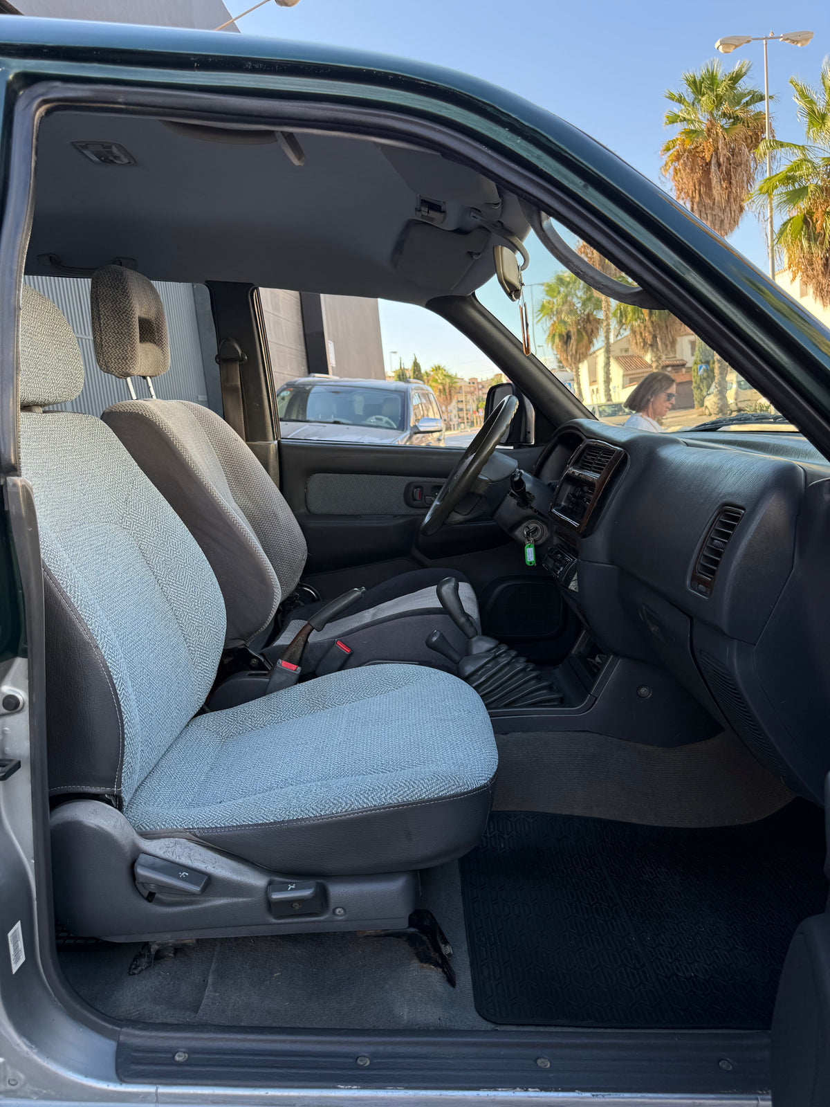 MITSUBISHI L200 PICK-UP