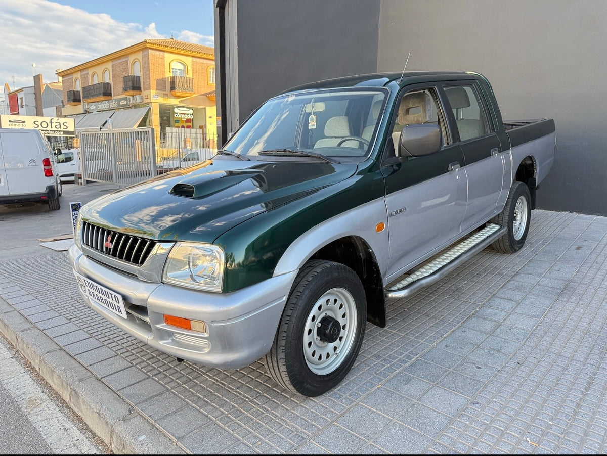 MITSUBISHI L200 PICK-UP