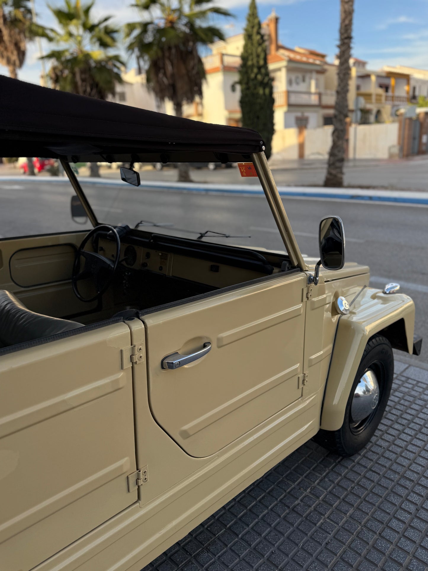 VOLKSWAGEN KUBELWAGEN