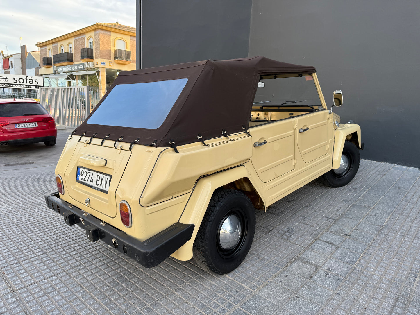 VOLKSWAGEN KUBELWAGEN