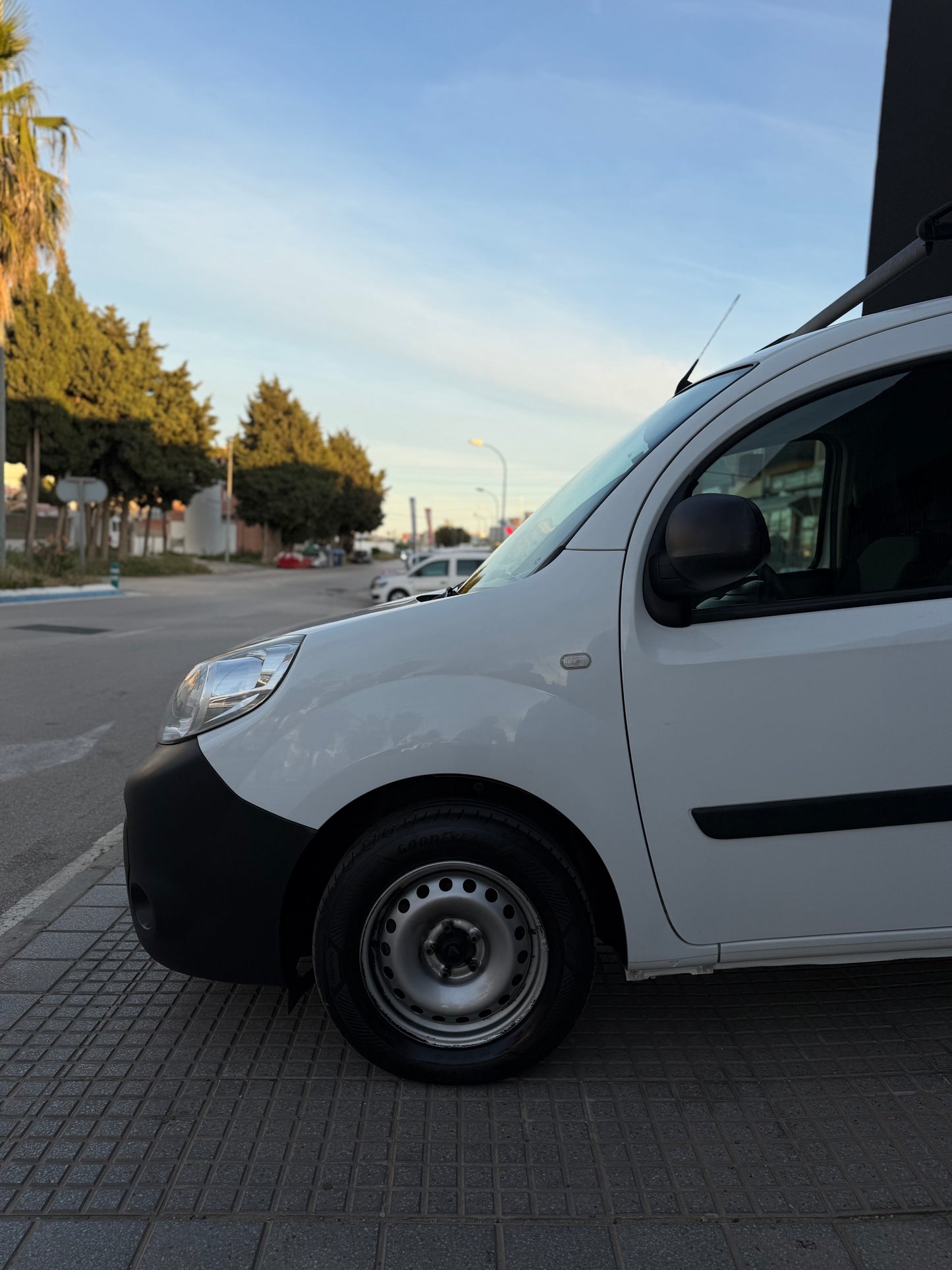 RENAULT KANGOO FURGON
