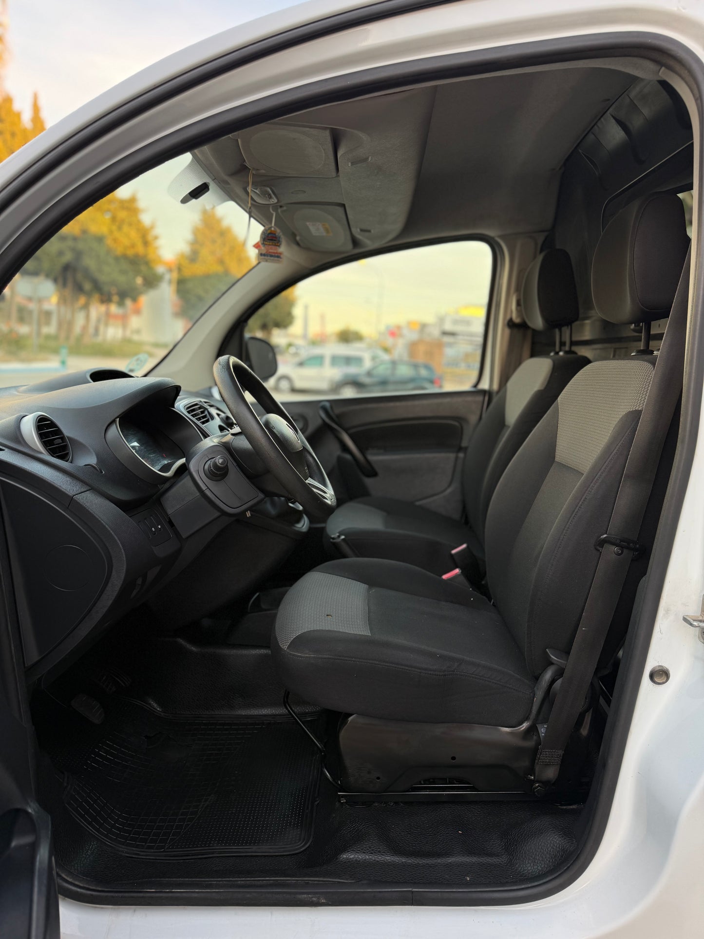 RENAULT KANGOO FURGON