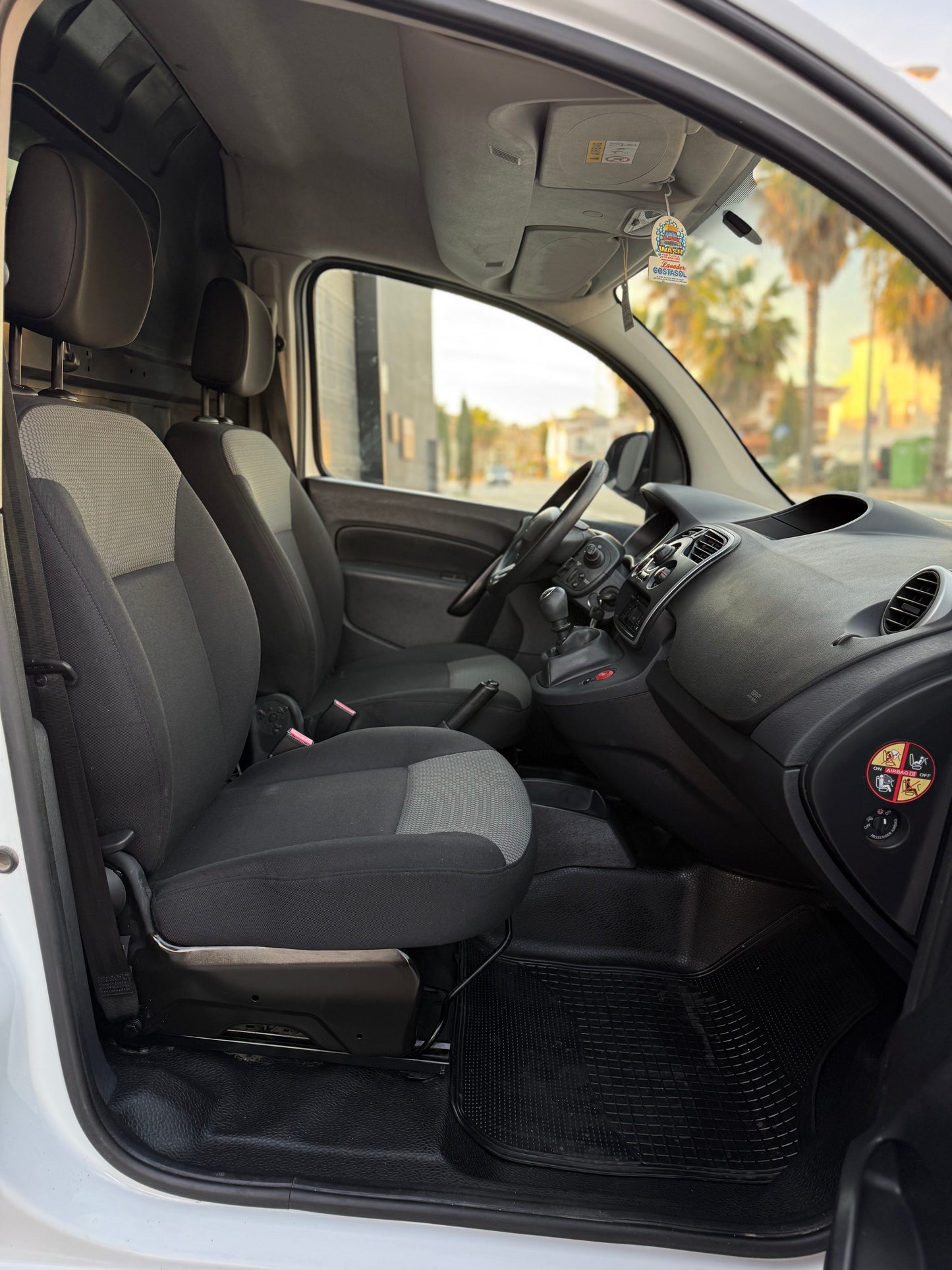 RENAULT KANGOO FURGON