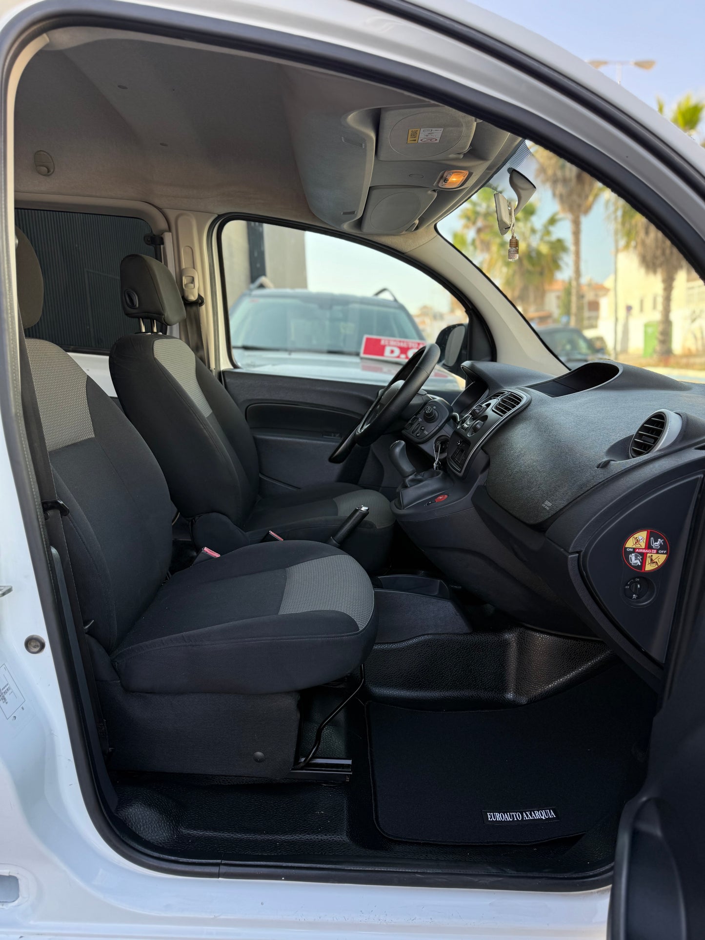 RENAULT KANGOO COMBI