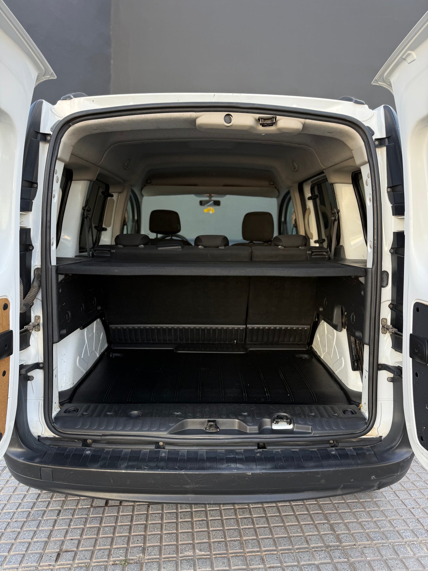 RENAULT KANGOO COMBI