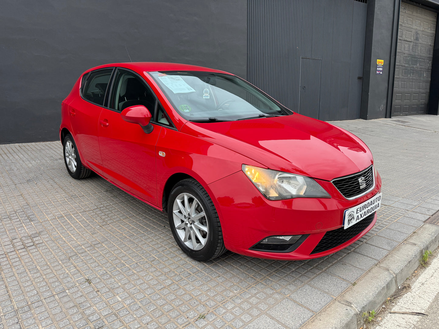 SEAT IBIZA