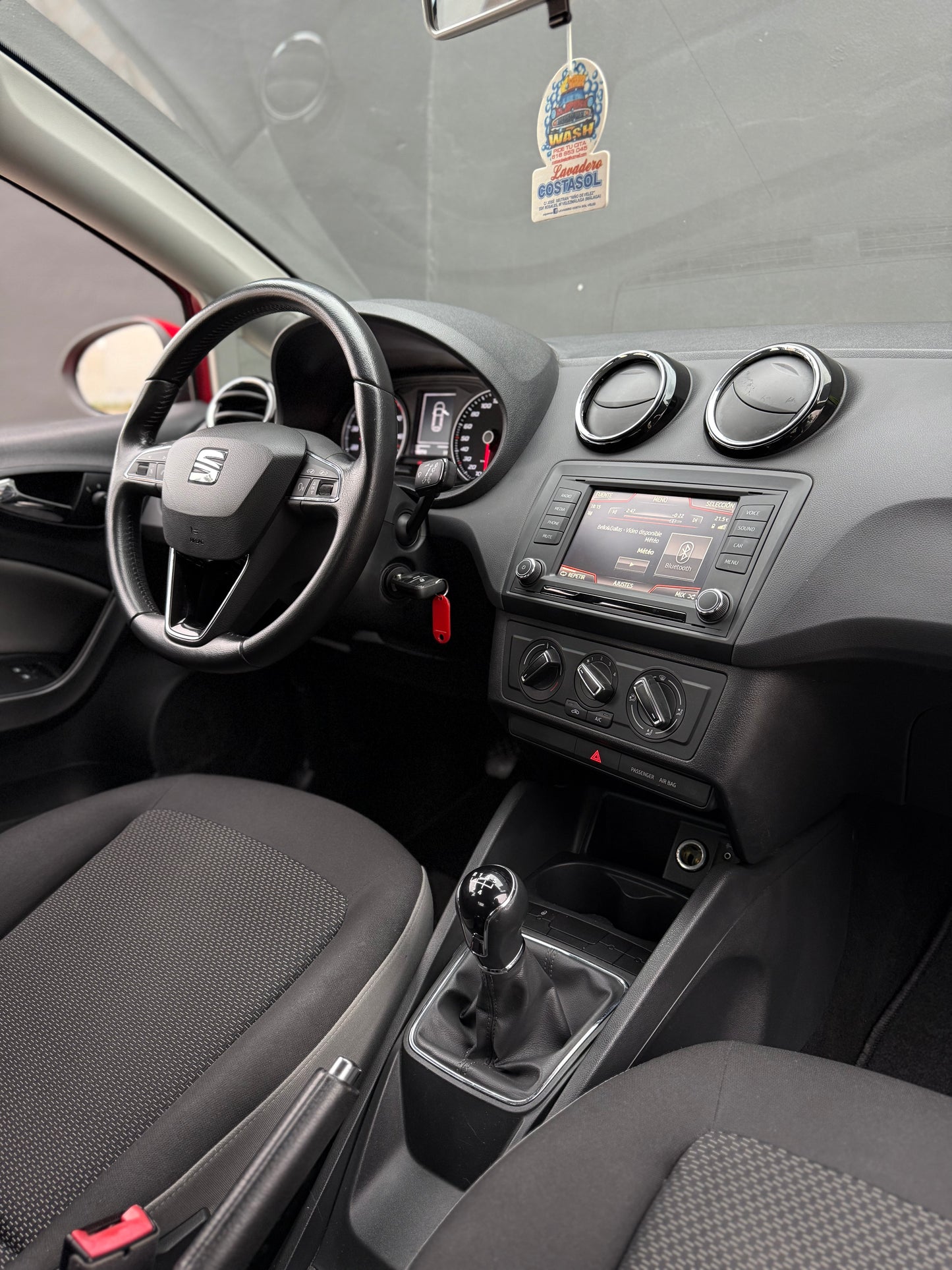 SEAT IBIZA