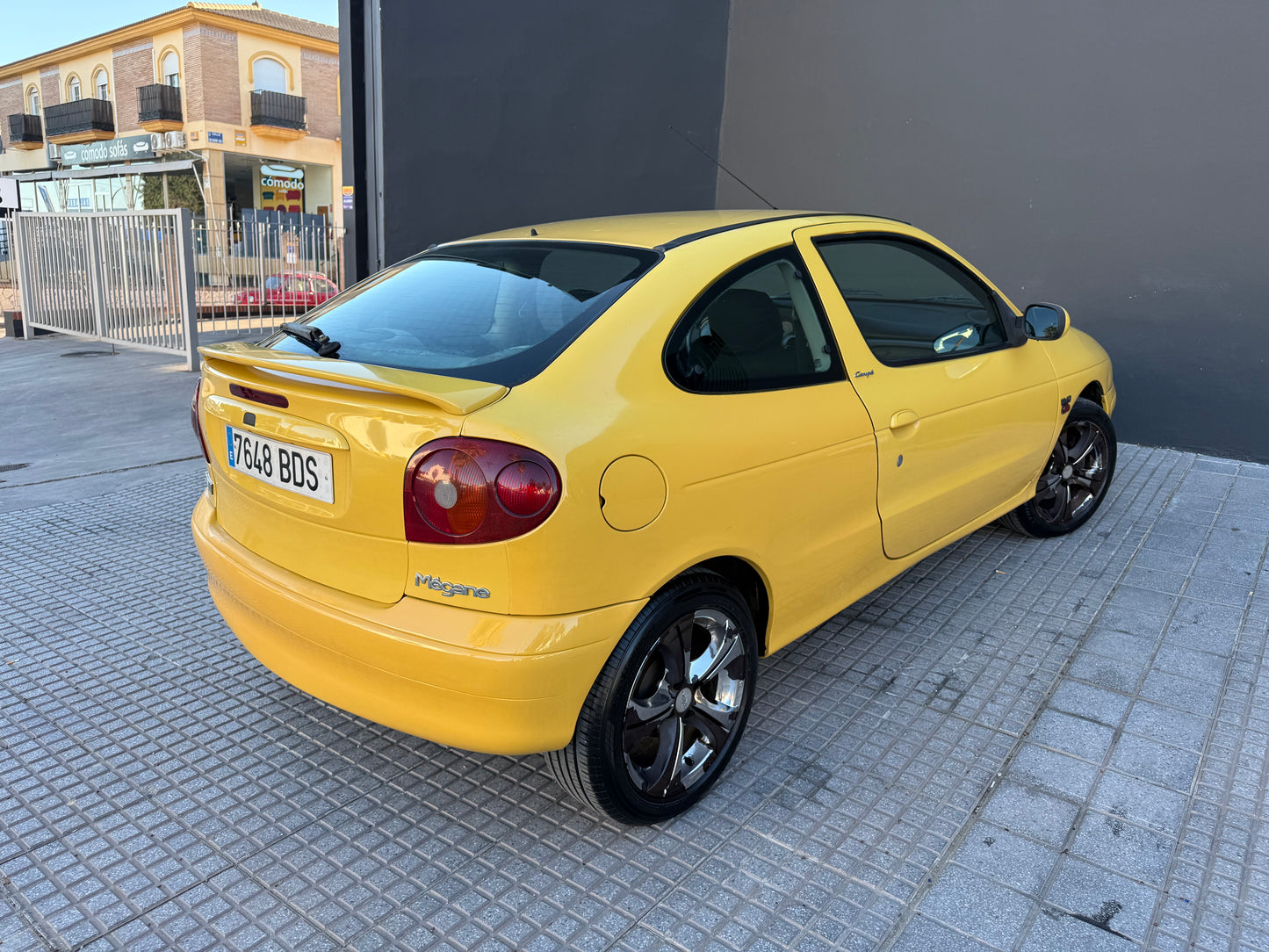 RENAULT MEGANE COUPE