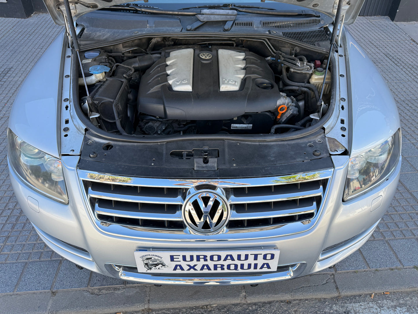 VOLKSWAGEN TOUAREG V6