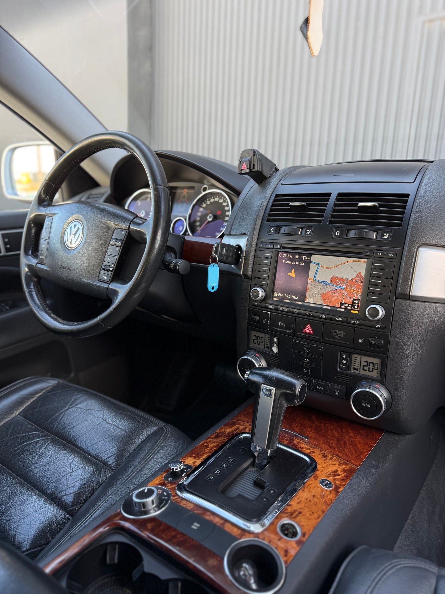 VOLKSWAGEN TOUAREG V6