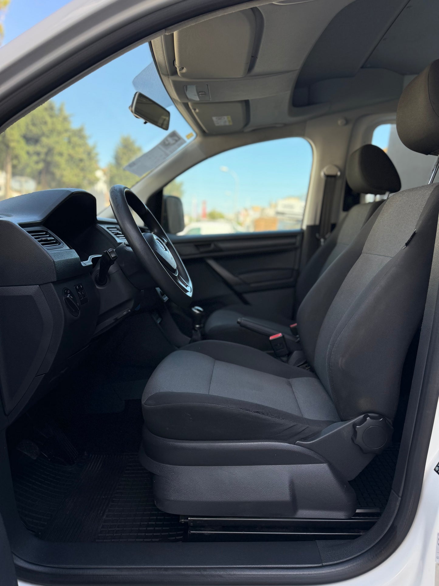 VOLKSWAGEN CADDY 4MOTION
