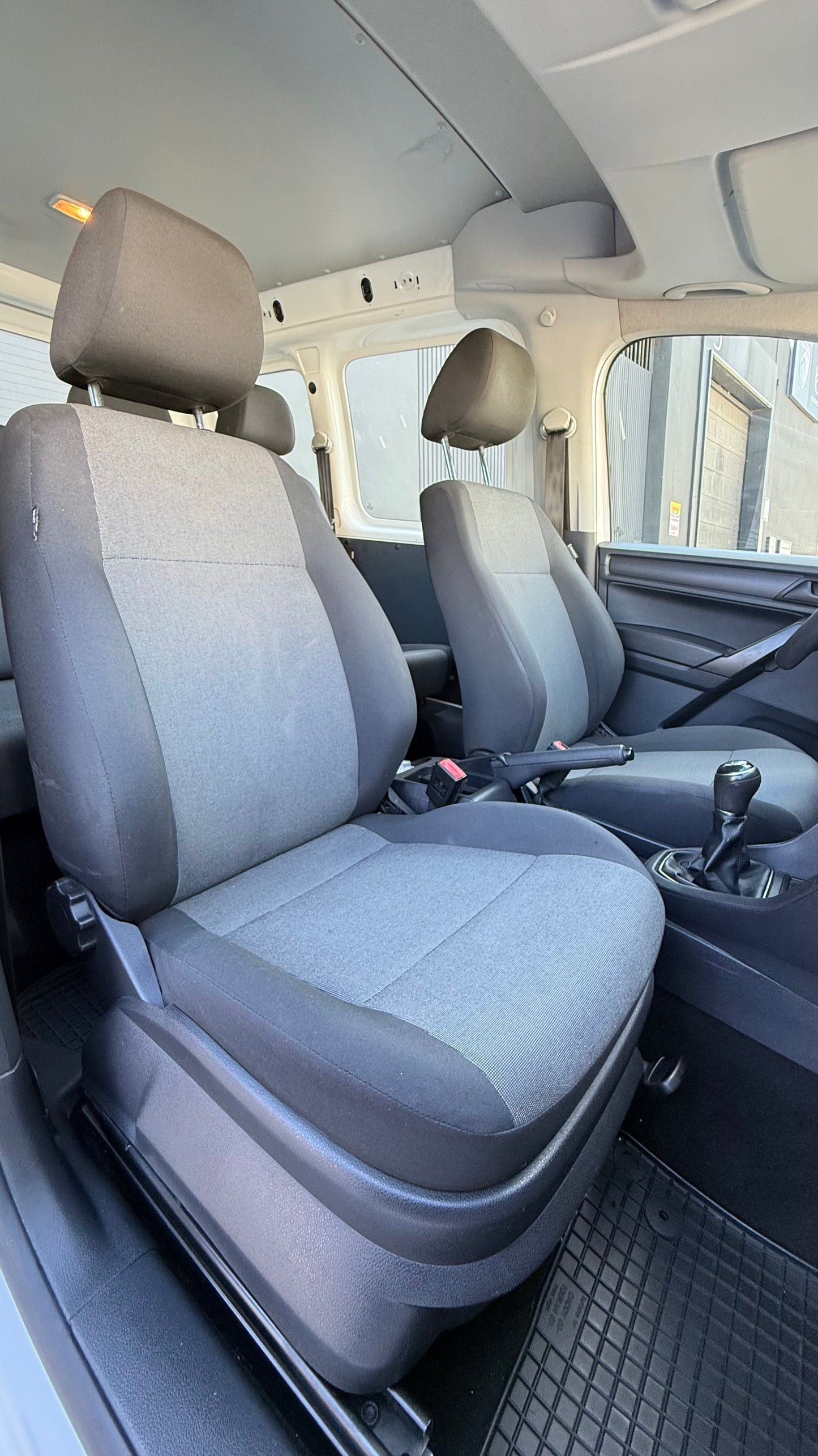 VOLKSWAGEN CADDY 4MOTION