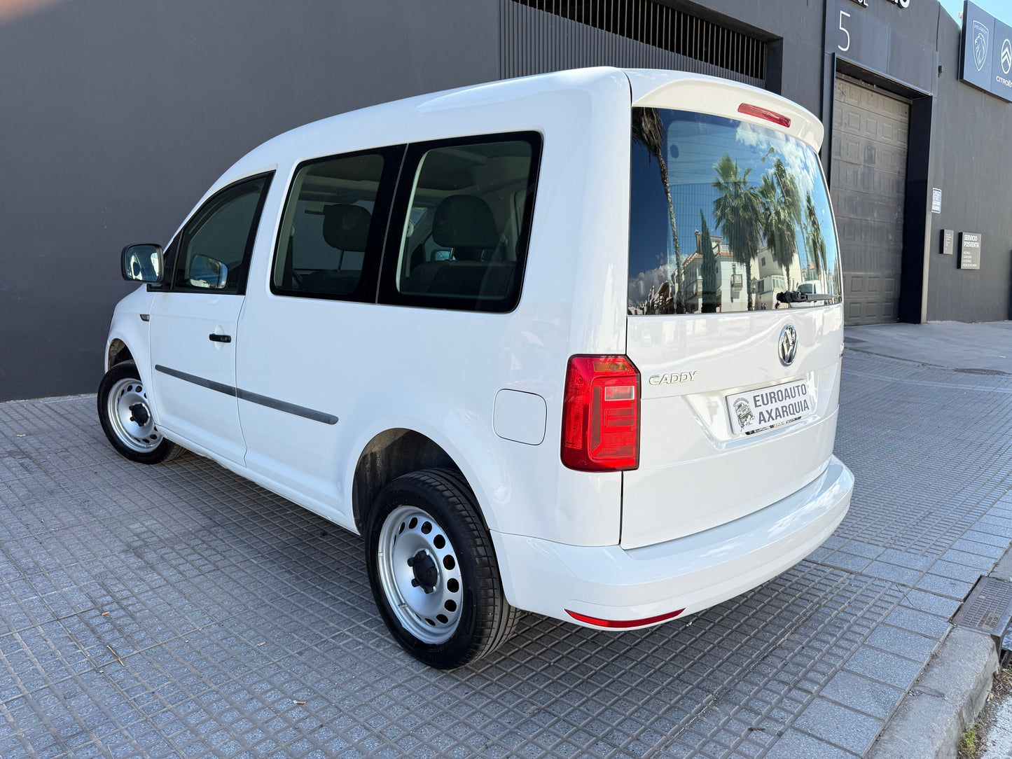 VOLKSWAGEN CADDY 4MOTION