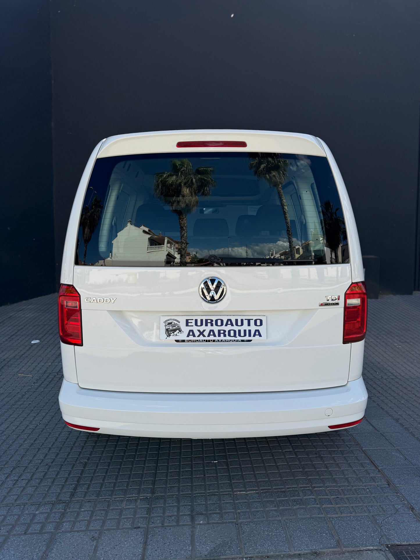 VOLKSWAGEN CADDY 4MOTION