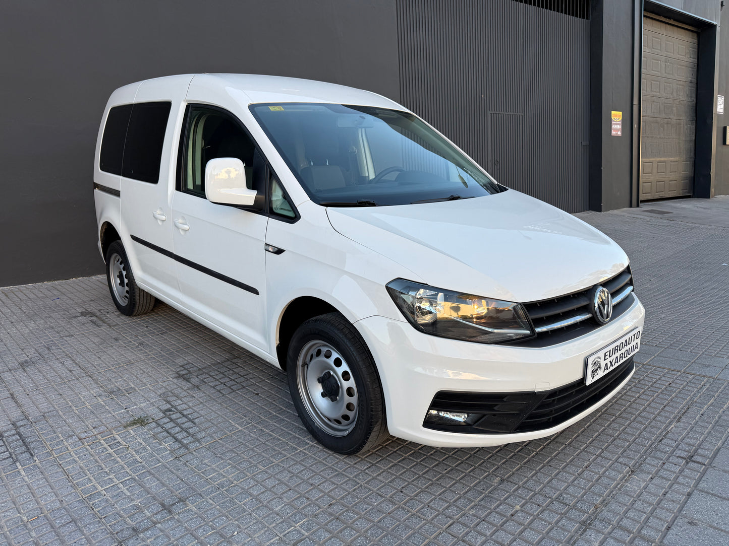 VOLKSWAGEN CADDY 4X4