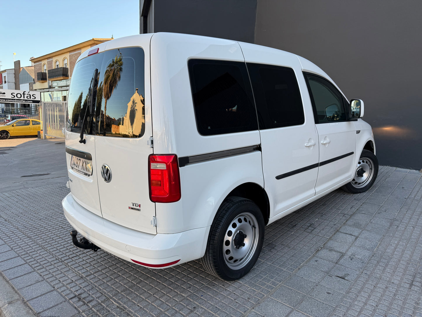 VOLKSWAGEN CADDY 4X4