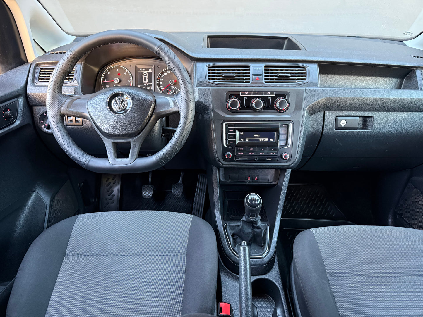 VOLKSWAGEN CADDY 4X4