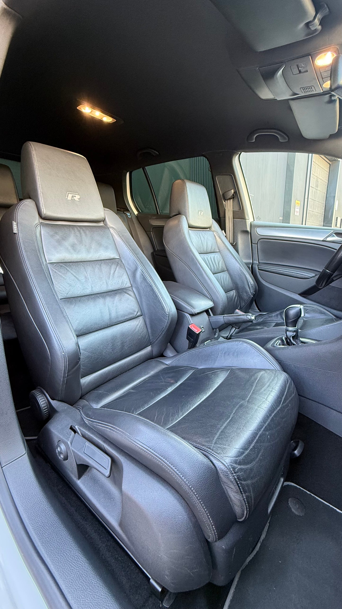 VOLKSWAGEN GOLF 6 R20 4MOTION