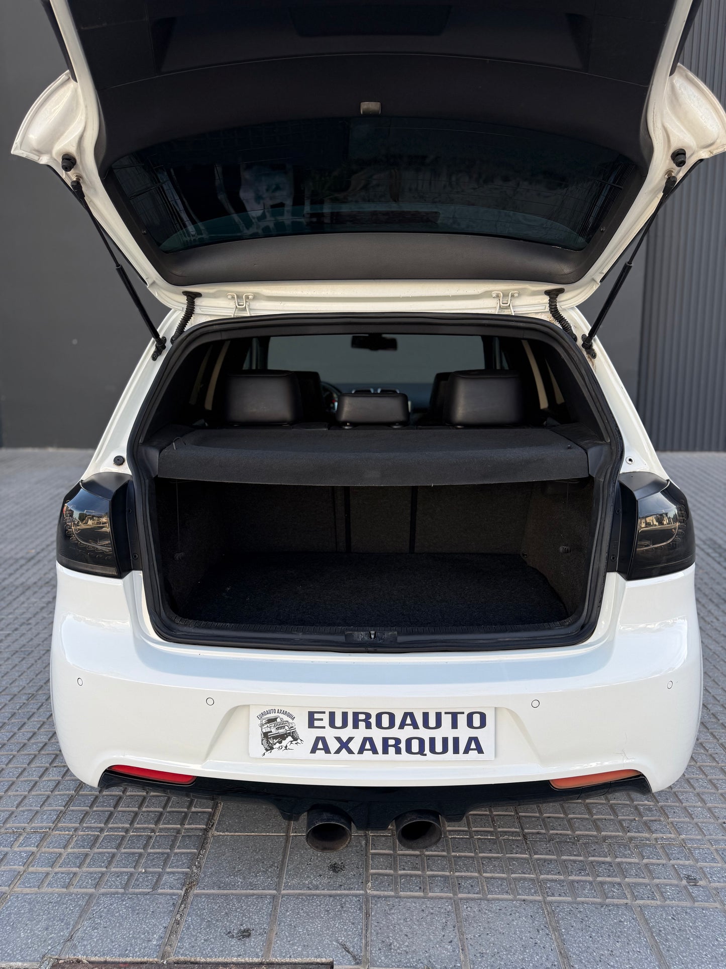 VOLKSWAGEN GOLF 6 R20 4MOTION