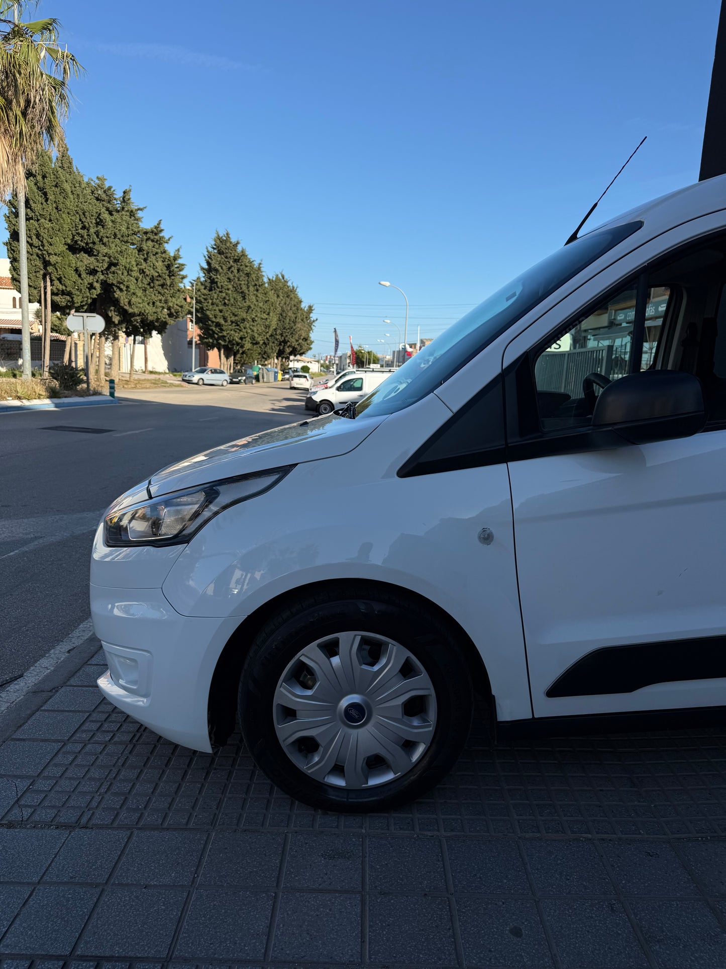 FORD TRANSIT CONNECT