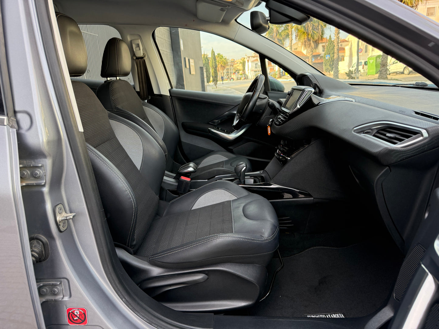 PEUGEOT 2008 AUTOMATICO