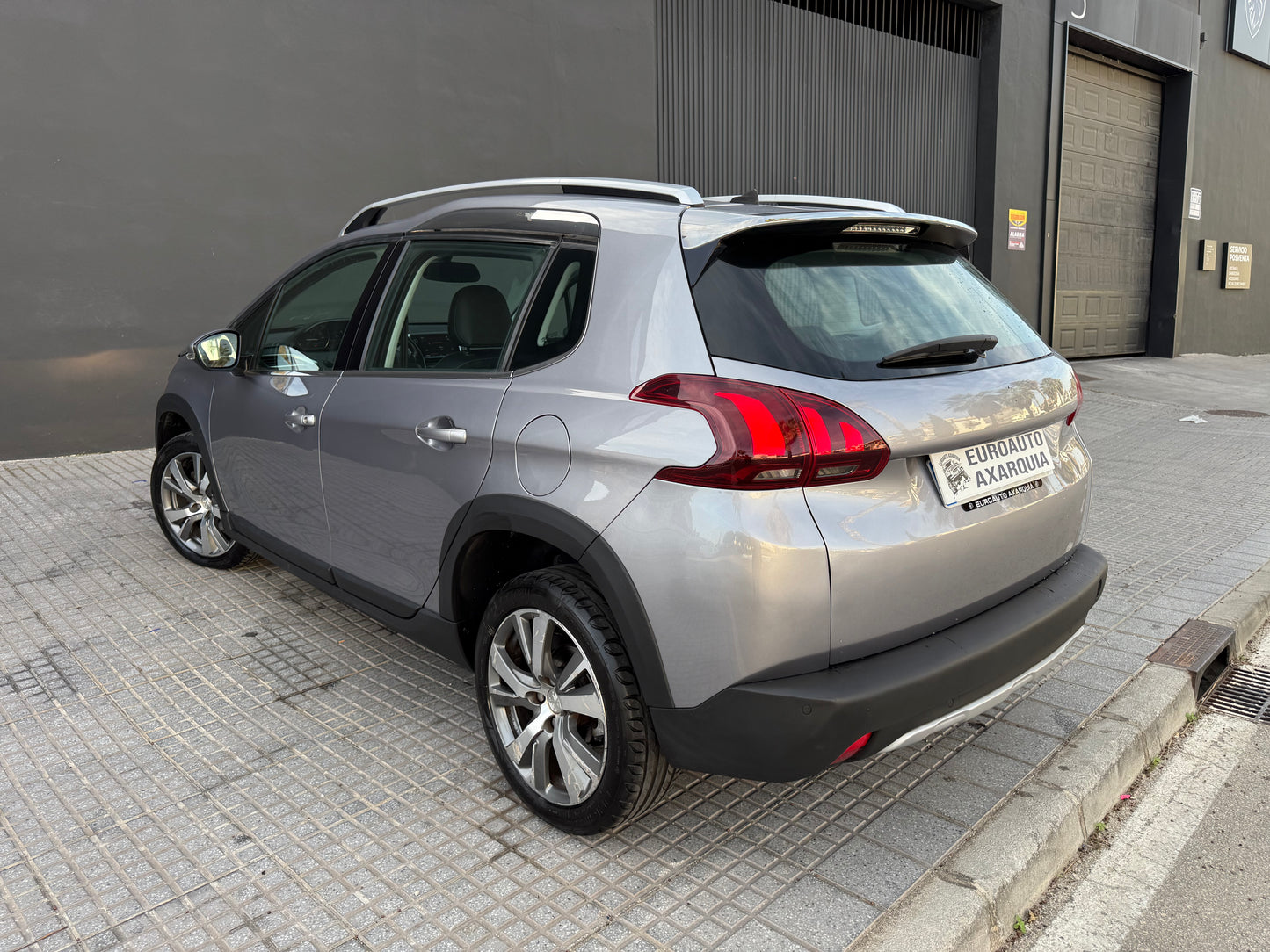 PEUGEOT 2008 AUTOMATICO