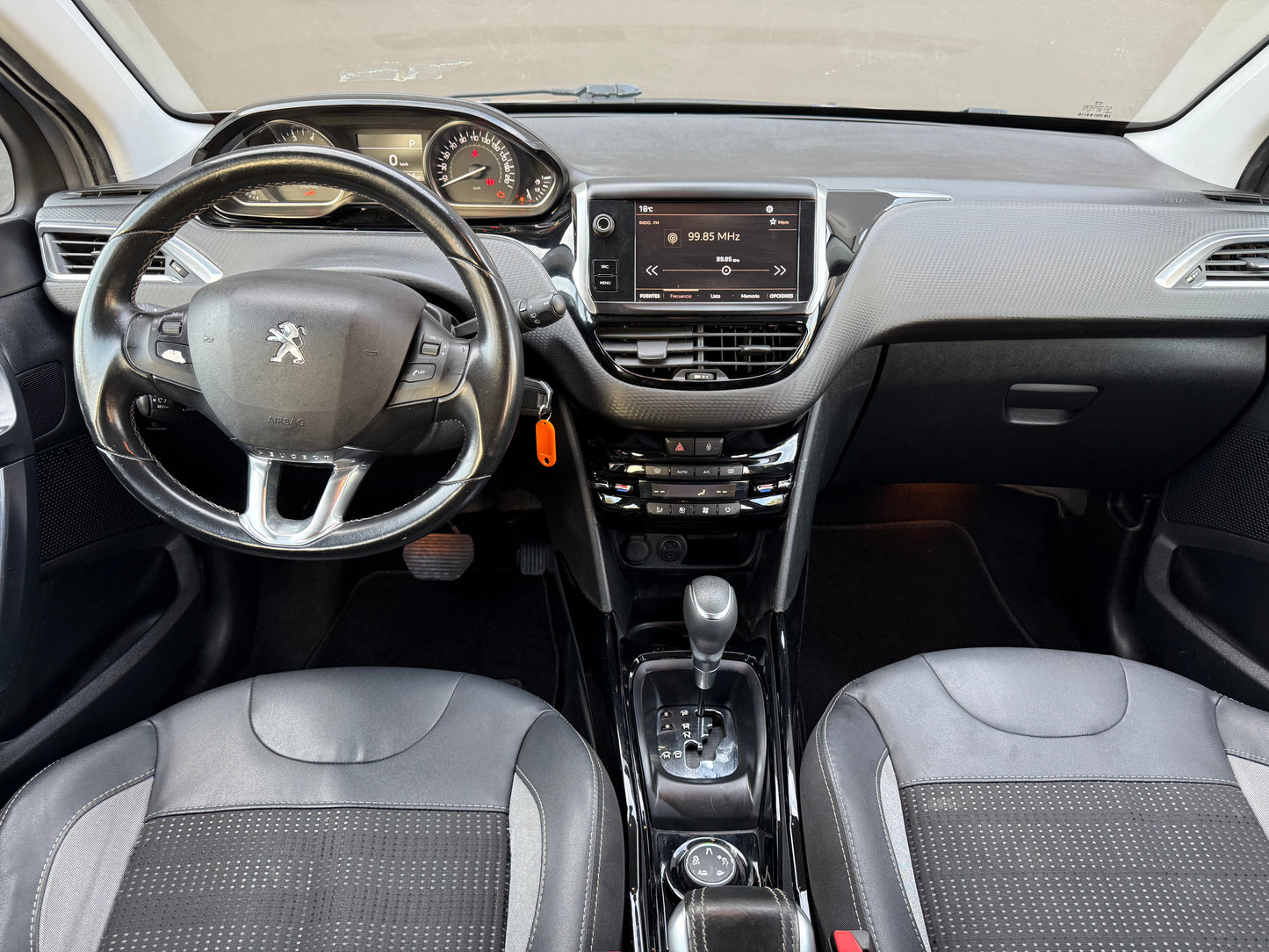 PEUGEOT 2008 AUTOMATICO