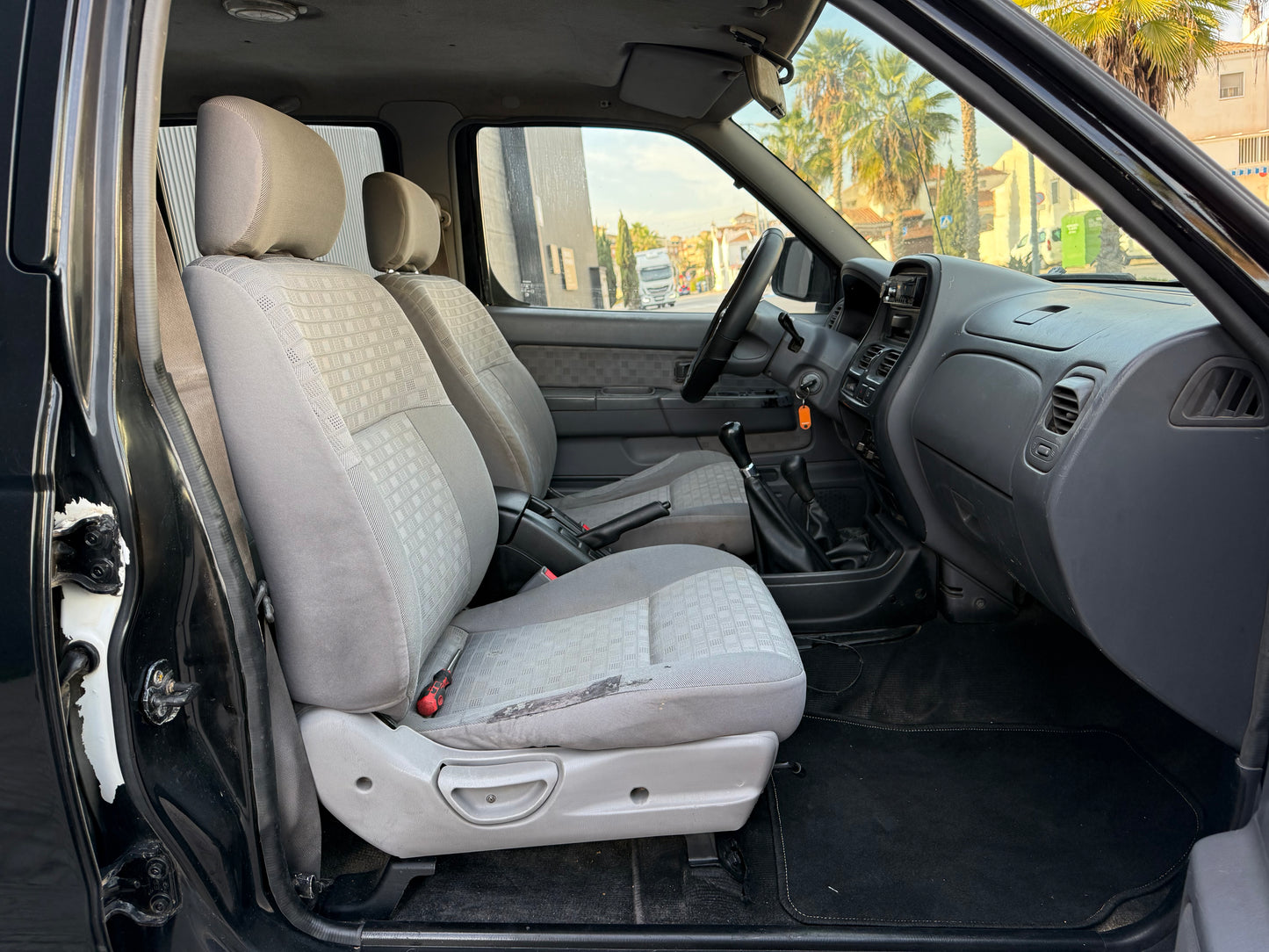 NISSAN NAVARA PICK-UP