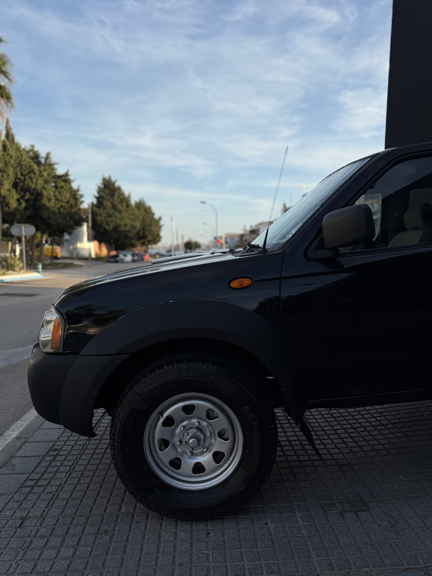 NISSAN NAVARA PICK-UP