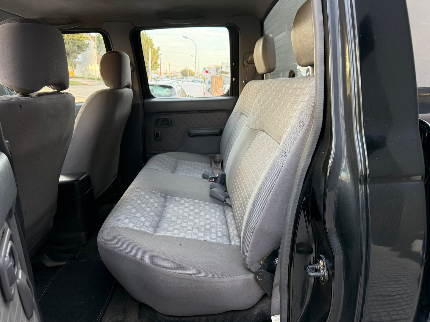 NISSAN NAVARA PICK-UP