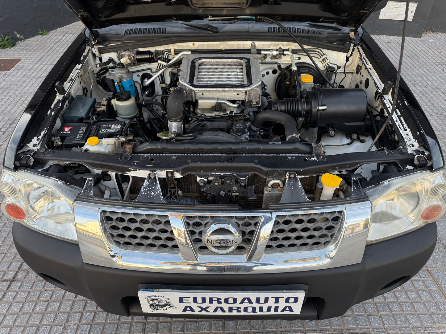 NISSAN NAVARA PICK-UP