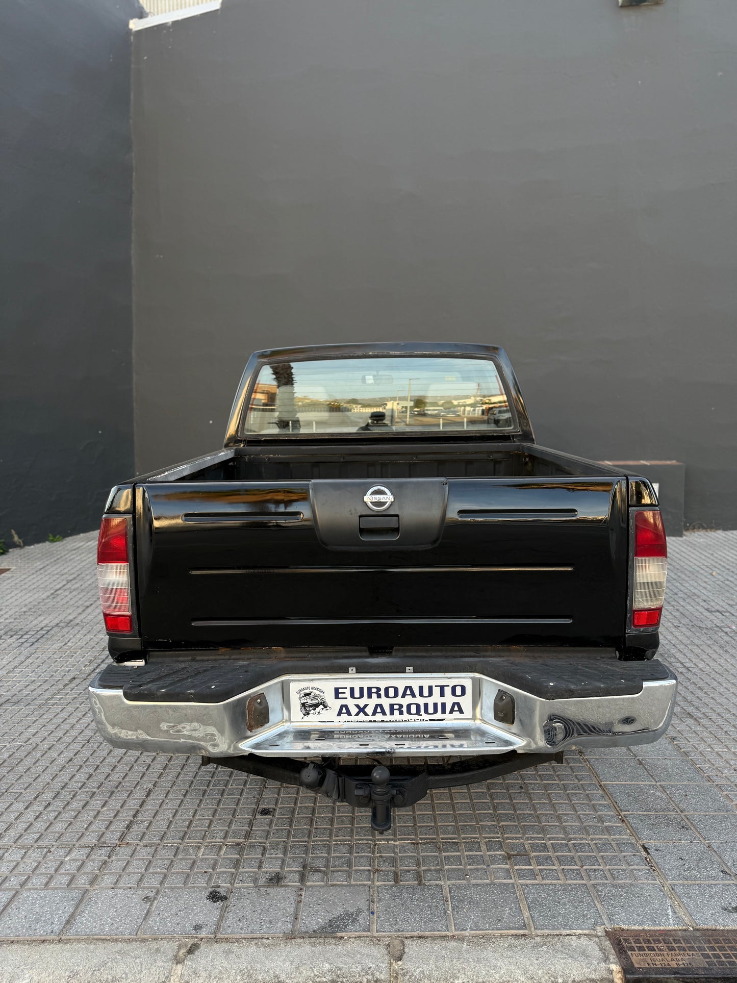NISSAN NAVARA PICK-UP