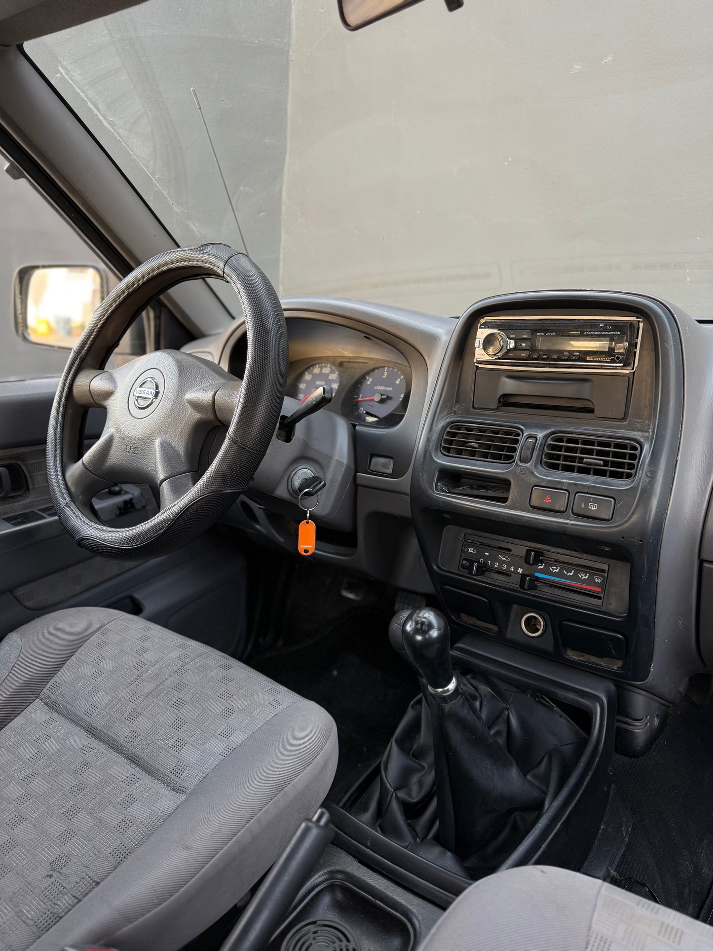 NISSAN NAVARA PICK-UP