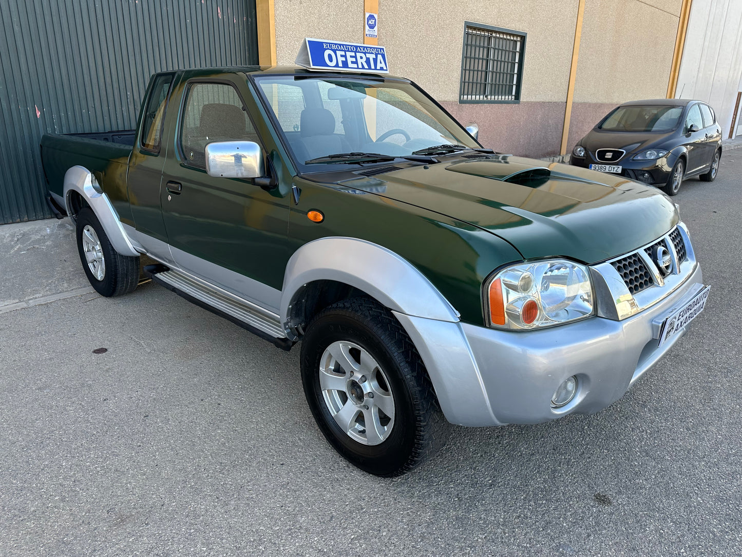 NISSAN Navara PICK-UP 2.5 TDI