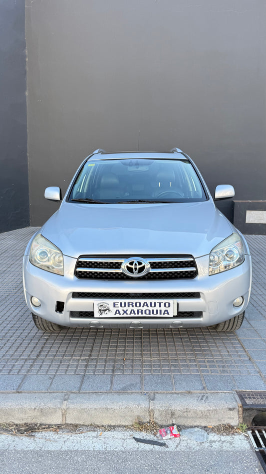 TOYOTA RAV4 4X4