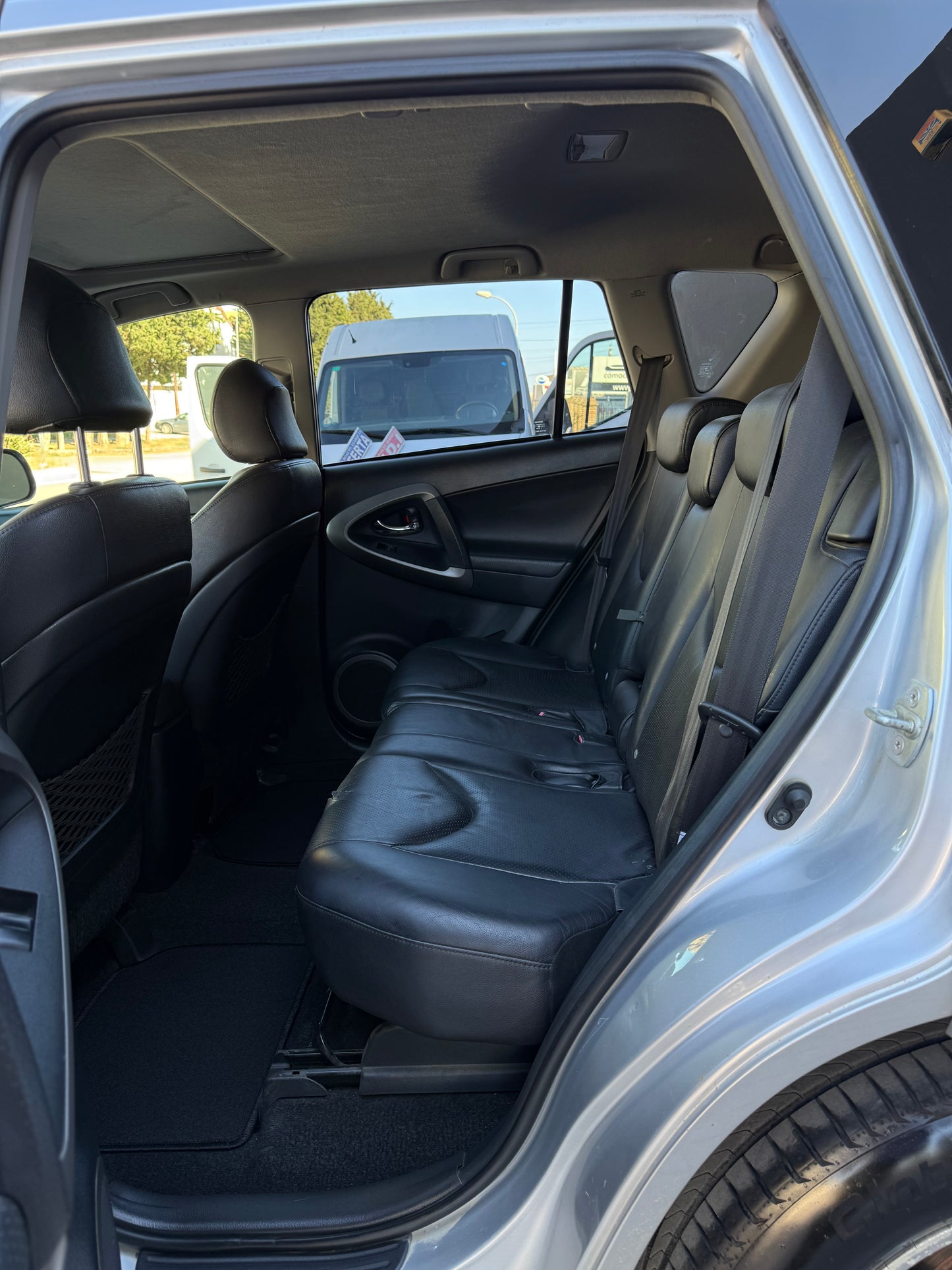 TOYOTA RAV4 4X4