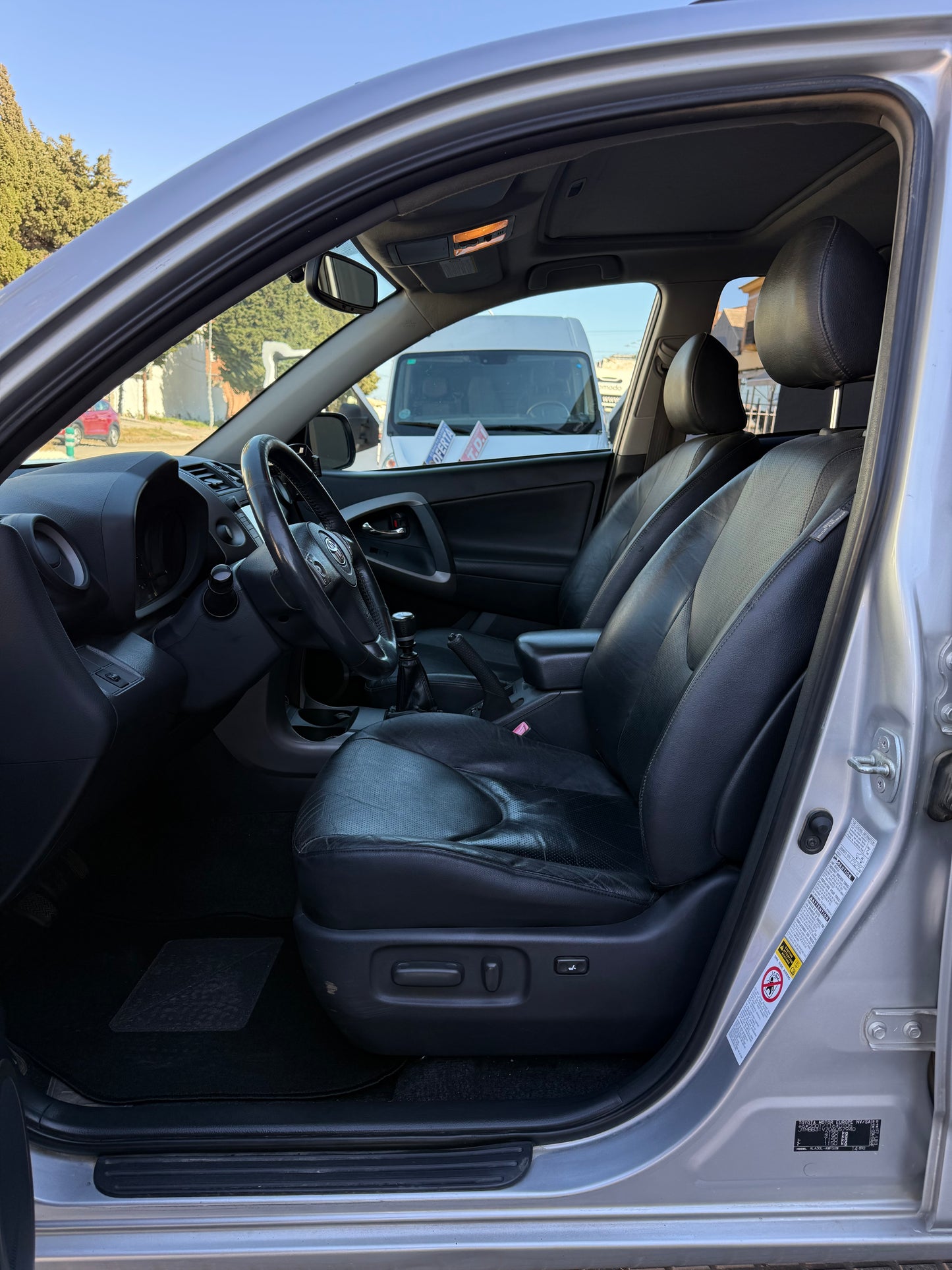 TOYOTA RAV4 4X4