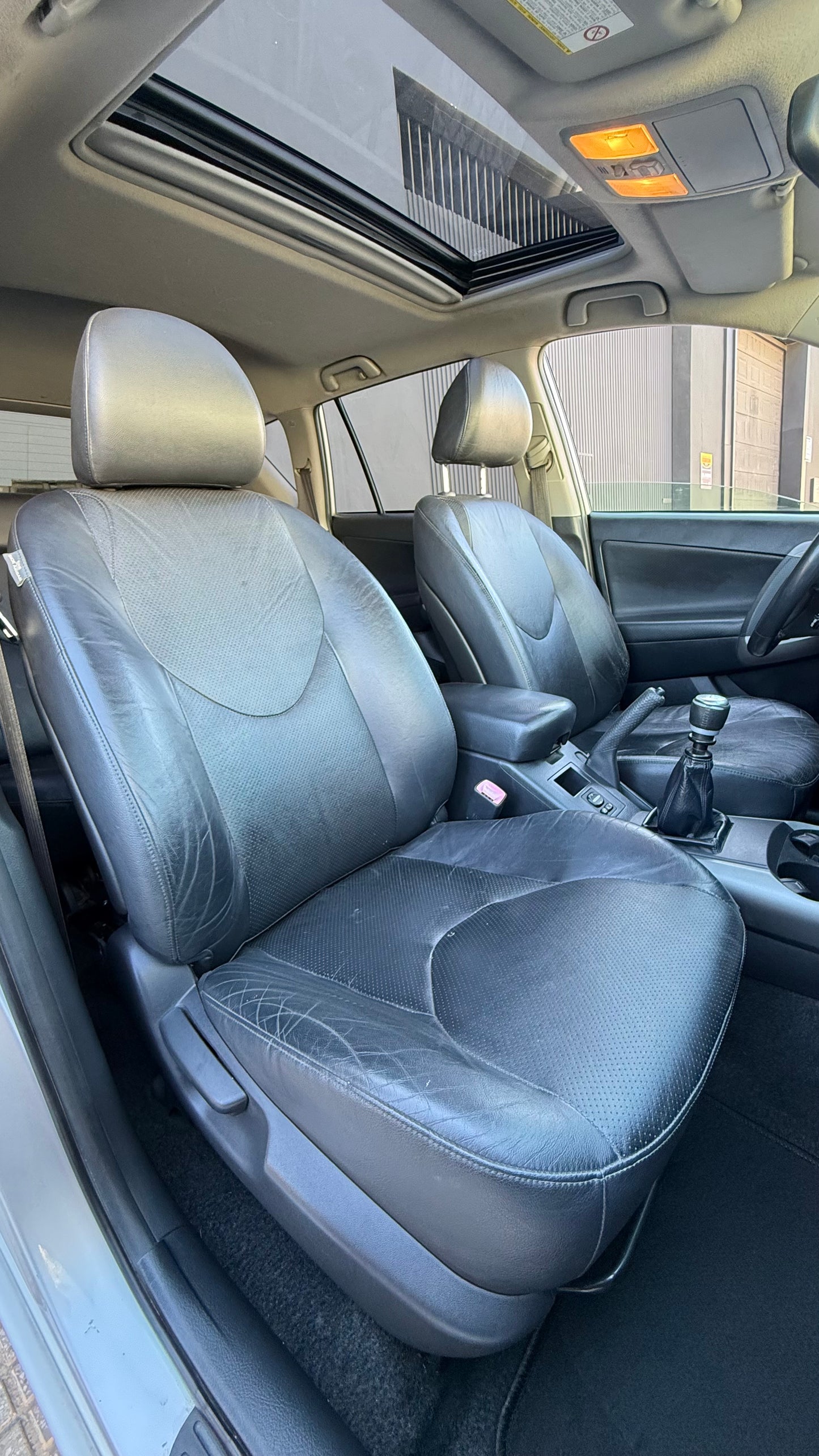 TOYOTA RAV4 4X4