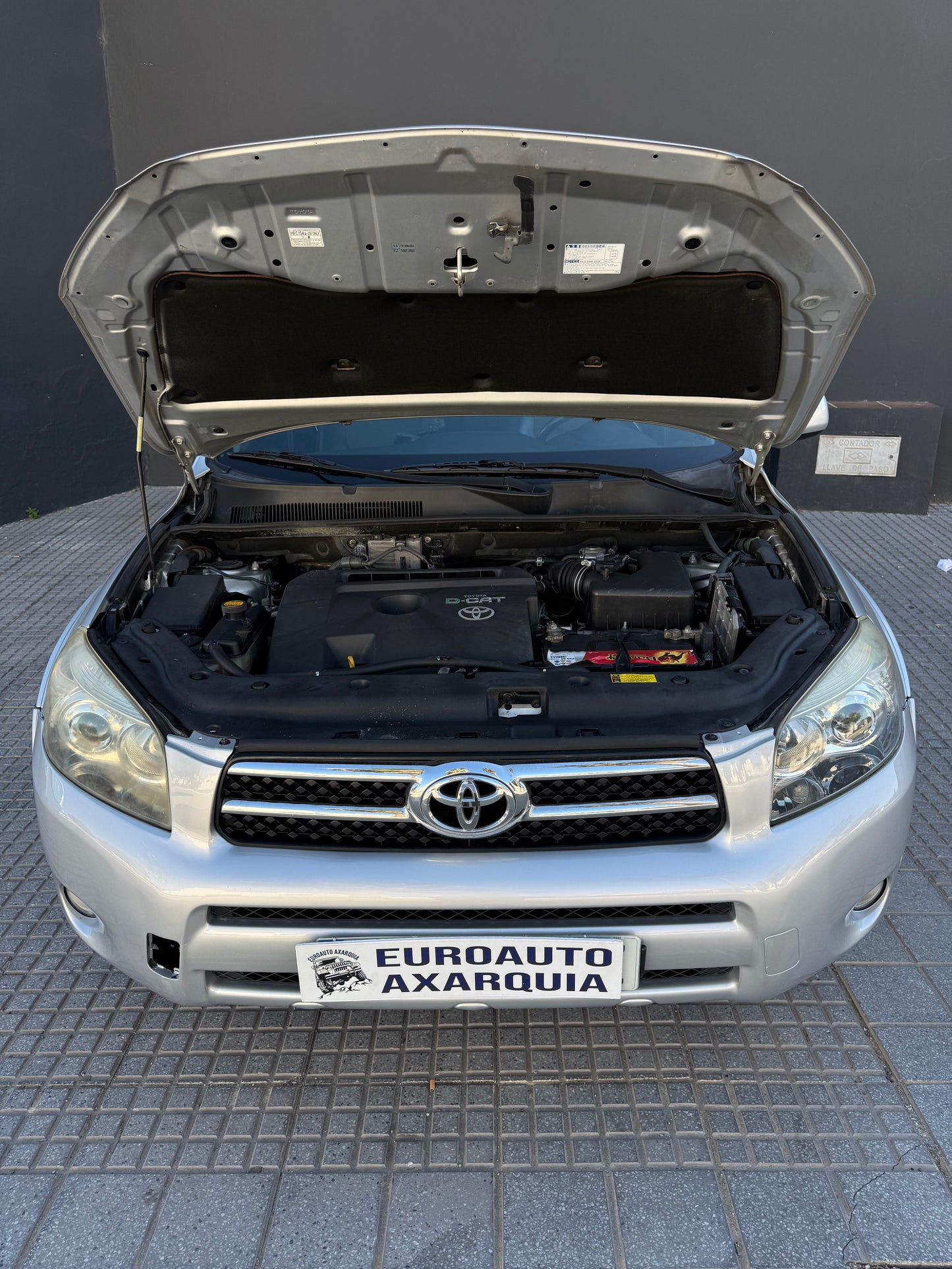 TOYOTA RAV4 4X4